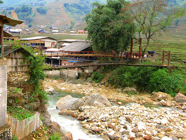 1-Day Sapa Trekking Tour to Cat Cat, San Sa Ho, Y Linh Ho Mong, Lao Chai San & Ta Van